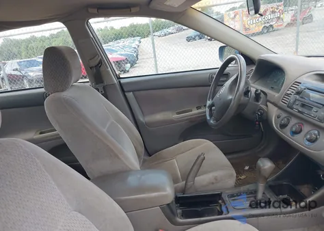 2003 Toyota Camry Le V6 from USA, damaged, VIN 4T1BF32K43U566467